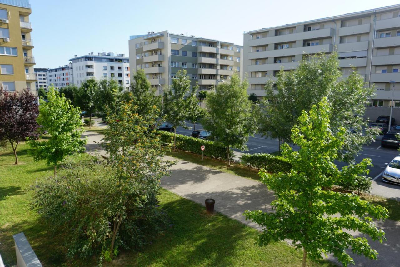 Apartman Welcome To Tresnjevka Zagreb Dış mekan fotoğraf